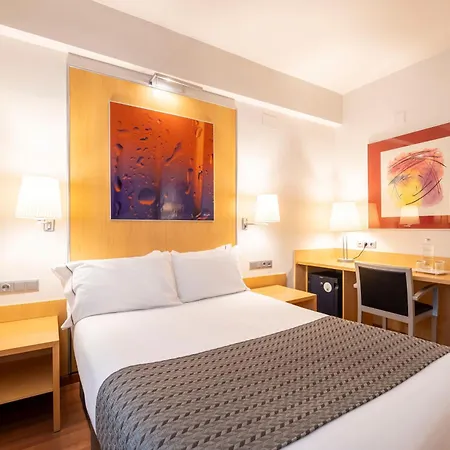 Eurostars Centrum فندق 4*