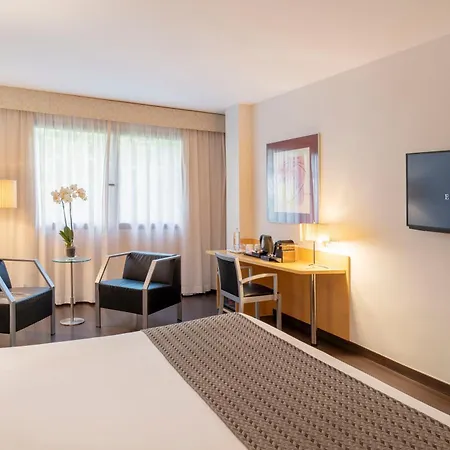 Eurostars Centrum 4* لقنت
